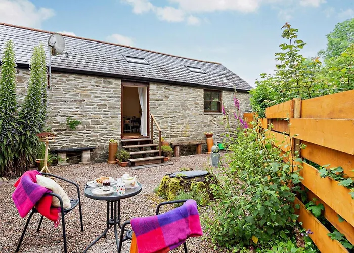 Tiptoe Barn